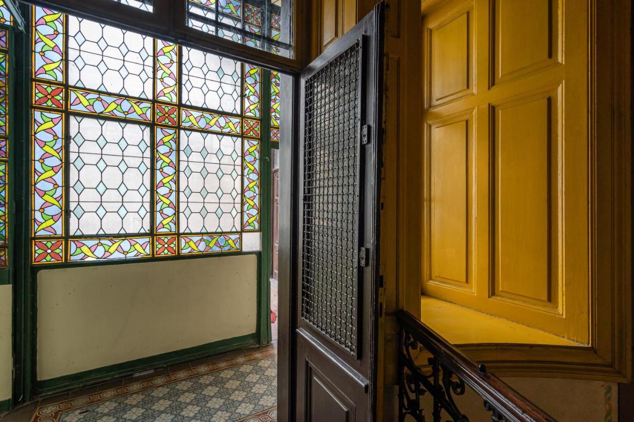 Atmos Glare Apartment Budapest Esterno foto