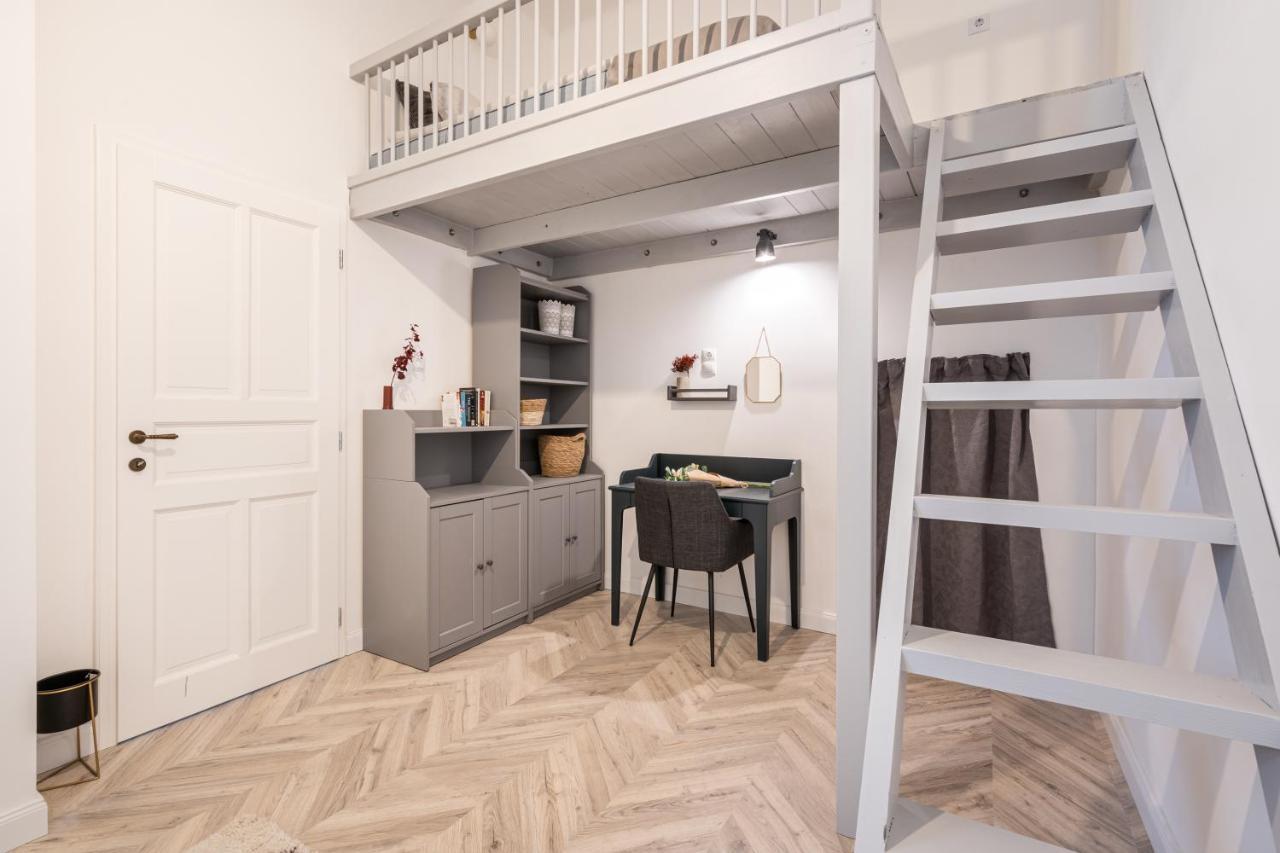 Atmos Glare Apartment Budapest Esterno foto