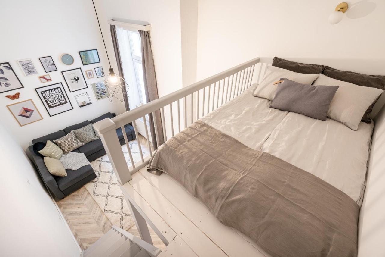 Atmos Glare Apartment Budapest Esterno foto